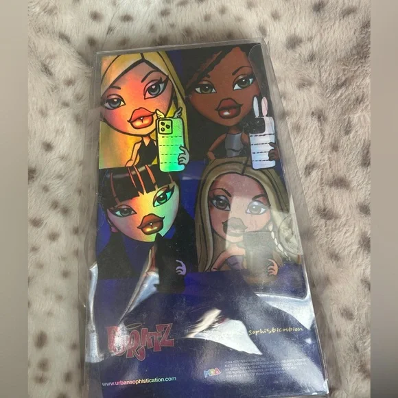 Used iPhone 15 plus urban sophistication BRATZ Jade phone case - Picture 12 of 12